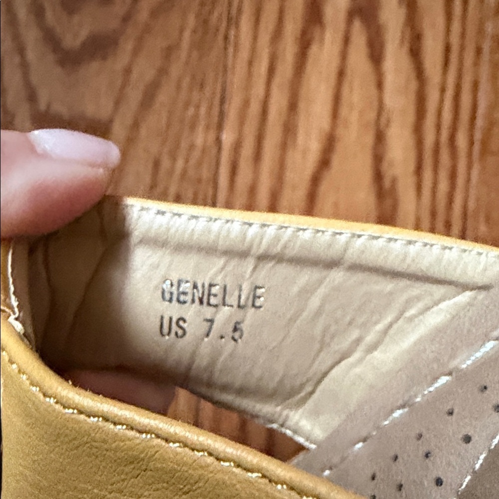 Good Chic Women's Sandals in Mustard Yellow - Picture 5 of 5